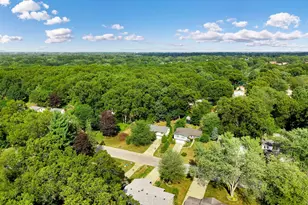 5822 Burgis Ave SE, Grand Rapids, MI 49508 - Photo 41