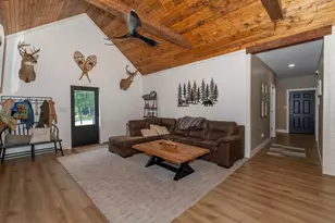 105 Dogwood Cir, Dowagiac, MI 49047 - Photo 5