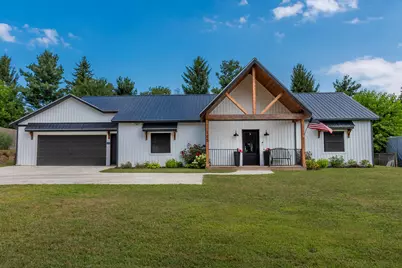 105 Dogwood Circle, Dowagiac, MI 49047 - Photo 1