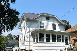 910 3rd St, Jackson, MI 49203 - Photo 1