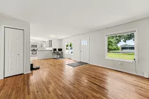 4372 Hunsberger Ave NE, Grand Rapids, MI 49525 - Photo 7