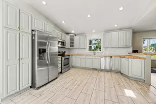 4372 Hunsberger Ave NE, Grand Rapids, MI 49525 - Photo 13