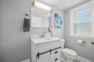 905 Napier Ave, Saint Joseph, MI 49085 - Photo 21
