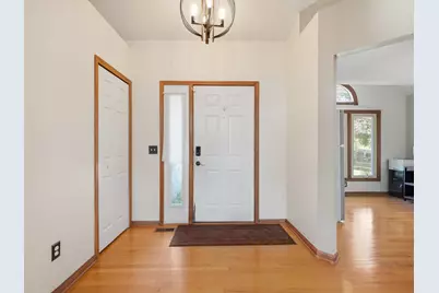 5220 Huron Hills Drive, Commerce Township, MI 48382 - Photo 37