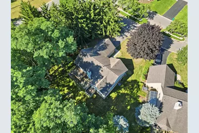 5220 Huron Hills Drive, Commerce Township, MI 48382 - Photo 41