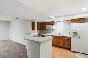 5220 Huron Hills Dr, Commerce Township, MI 48382 - Photo 15