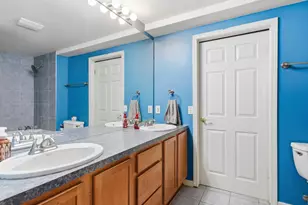 5220 Huron Hills Dr, Commerce Township, MI 48382 - Photo 9