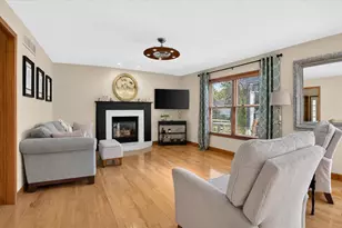 8352 Marquis Ct, Lambertville, MI 48144 - Photo 11