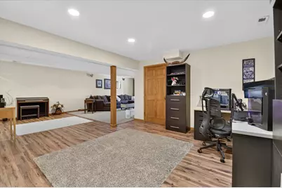 8352 Marquis Court, Lambertville, MI 48144 - Photo 39