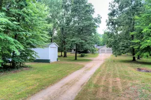 884 Nadeau Dr, Pullman, MI 49450 - Photo 17