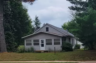 8 E Barton St, Newaygo, MI 49337 - Photo 1