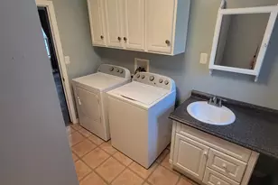 8 E Barton St, Newaygo, MI 49337 - Photo 23