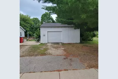 8 E Barton Street, Newaygo, MI 49337 - Photo 37