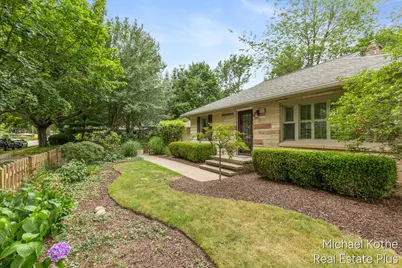 590 Hoffman Street, Saugatuck, MI 49453 - Photo 3