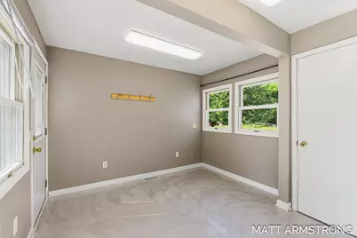 3320 Taft Avenue SW, Wyoming, MI 49519 - Photo 9
