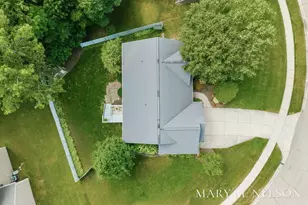 5705 Kenstyn Dr SW, Wyoming, MI 49418 - Photo 29