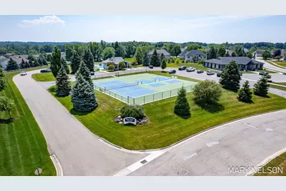 5705 Kenstyn Drive SW, Wyoming, MI 49418 - Photo 33