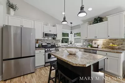 5705 Kenstyn Drive SW, Wyoming, MI 49418 - Photo 3