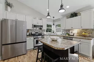 5705 Kenstyn Dr SW, Wyoming, MI 49418 - Photo 3