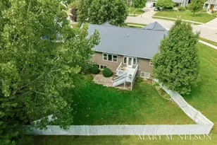 5705 Kenstyn Dr SW, Wyoming, MI 49418 - Photo 27
