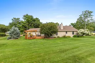 6866 Vista Grande Dr NE, Rockford, MI 49341 - Photo 5