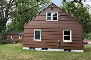 138 Lacey Ave, Battle Creek, MI 49037 - Photo 3
