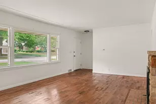 56 Garden Ave N, Battle Creek, MI 49017 - Photo 9