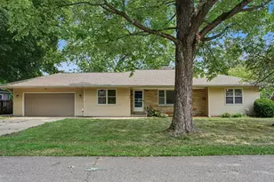 56 Garden Ave N, Battle Creek, MI 49017 - Photo 1