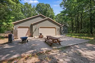 416 E River Rd, Muskegon, MI 49445 - Photo 29