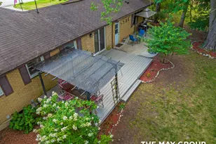 1515 Lancashire Dr SE, Grand Rapids, MI 49508 - Photo 47