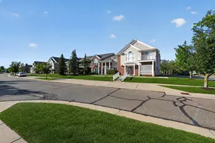 16766 Dover Dr, Northville, MI 48168 - Photo 3