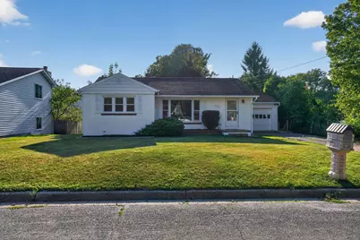 2208 1st Street, Jackson, MI 49203 - Photo 1