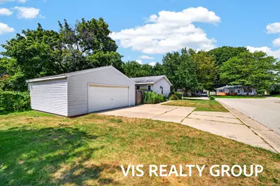 2468 Knollview Street SW, Wyoming, MI 49519 - Photo 3