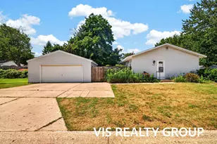 2468 Knollview St SW, Wyoming, MI 49519 - Photo 5