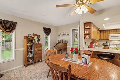 1604 W Kilgore Road, Kalamazoo, MI 49008 - Photo 5