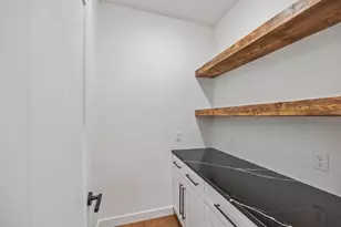 3245 Midland Dr SE, Grand Rapids, MI 49546 - Photo 25