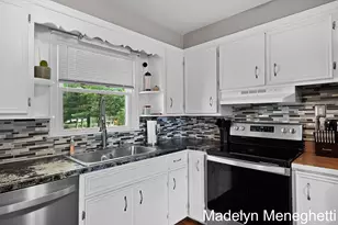 2765 Baldwin St, Jenison, MI 49428 - Photo 9