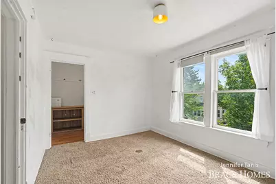 1121 Baxter Street SE, Grand Rapids, MI 49506 - Photo 13