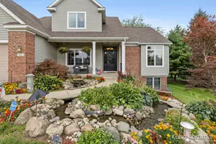 61 Greystone Ct NE, Rockford, MI 49341 - Photo 3