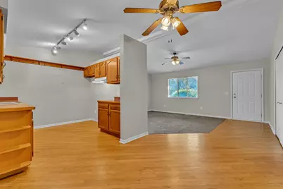 24533 Grove Avenue, Eastpointe, MI 48021 - Photo 11