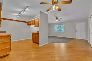 24533 Grove Ave, Eastpointe, MI 48021 - Photo 11