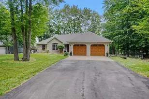 9712 Fawn Lake Dr, Stanwood, MI 49346 - Photo 29
