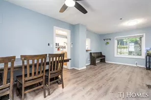 338 Hanover St NE, Grand Rapids, MI 49505 - Photo 9