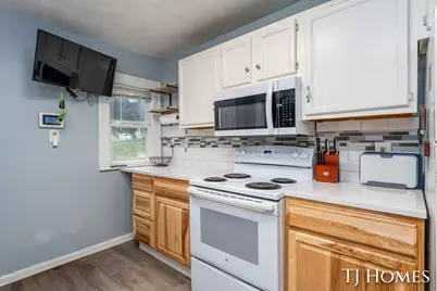 338 Hanover Street NE, Grand Rapids, MI 49505 - Photo 13