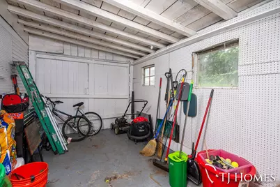 338 Hanover Street NE, Grand Rapids, MI 49505 - Photo 27