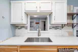 338 Hanover St NE, Grand Rapids, MI 49505 - Photo 15