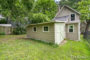 338 Hanover St NE, Grand Rapids, MI 49505 - Photo 23