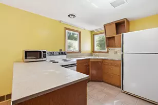 9835 Dexter-Pinckney Rd, Pinckney, MI 48169 - Photo 7