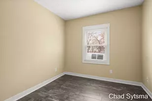 930 Wealthy St SE, Grand Rapids, MI 49506 - Photo 11