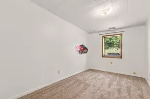 4917 Merritt Rd, Ypsilanti, MI 48197 - Photo 11